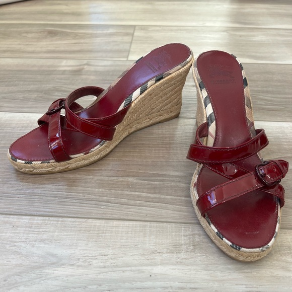 Burberry Mini Wedges - Picture 3 of 5